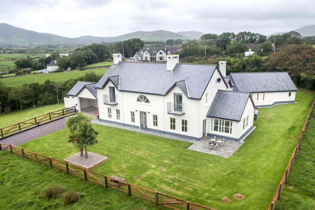 Country Setting in the Middle of Dingle Town. - Ferienwohnung