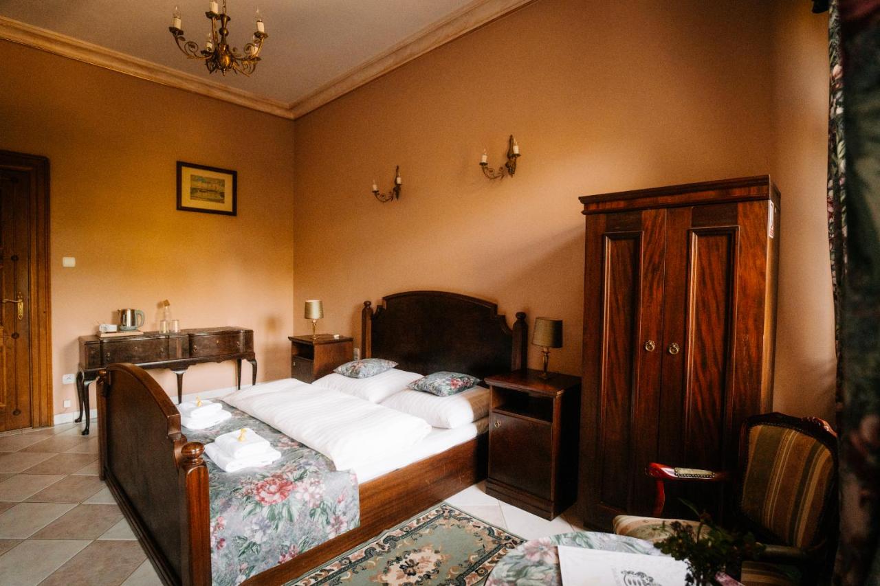 Habitación Doble Pequeña