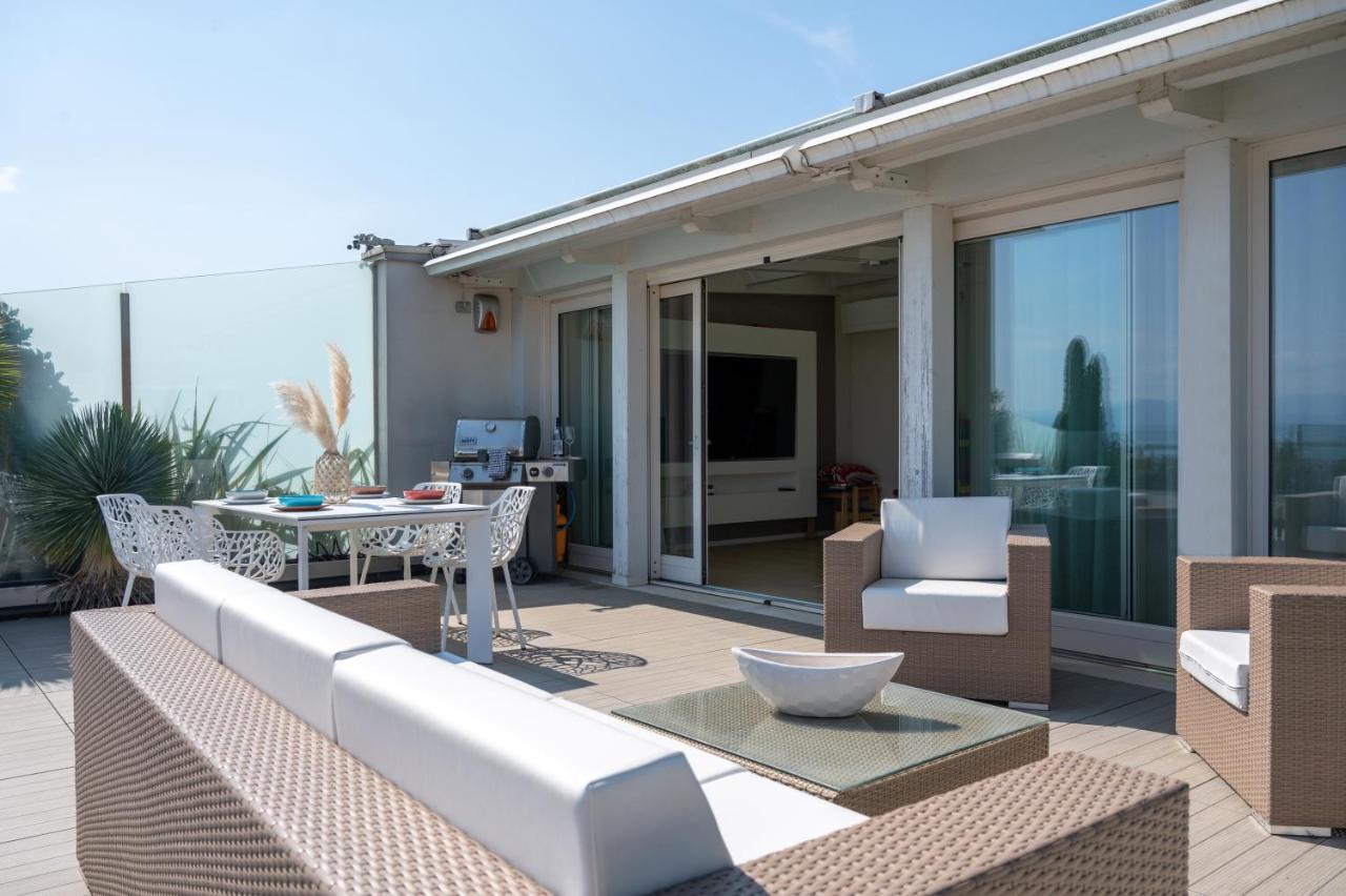 L'Angelica Loft Apartment Lake View - Desenzano del Garda - B&B