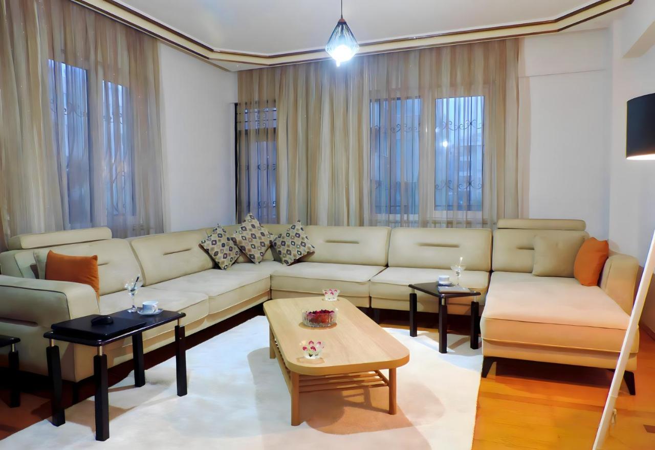 B&B Antalya - Central and Serene Flat with Balcony in Antalya - Bed and Breakfast Antalya