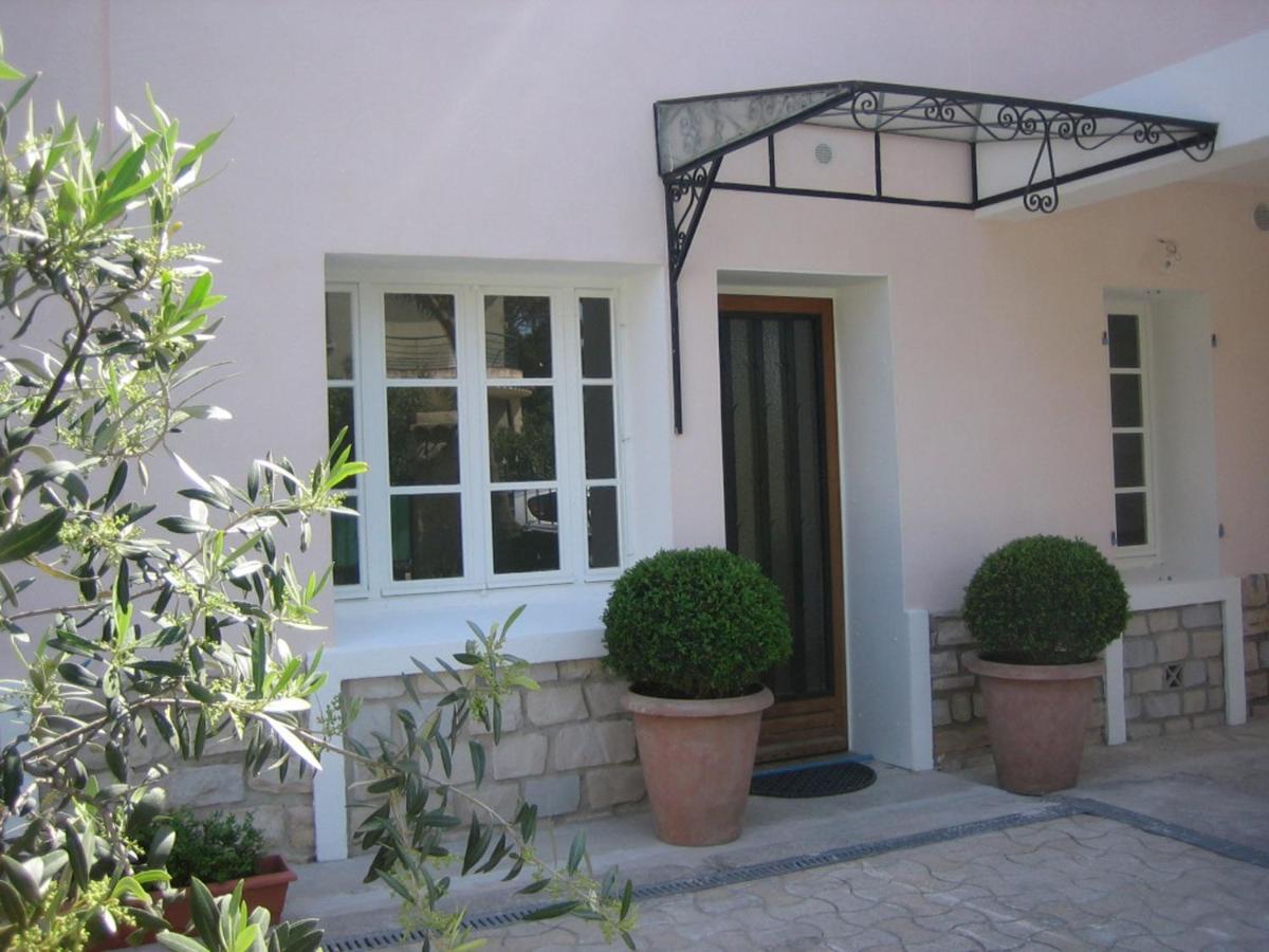 VILLA DU GOLFE T3 en bord de plage - B&B
