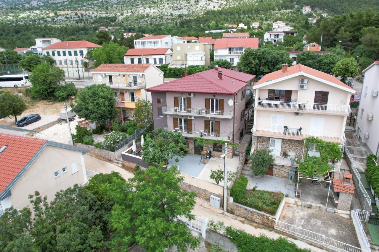 Apartments Angelina - B&B Cittavecchia