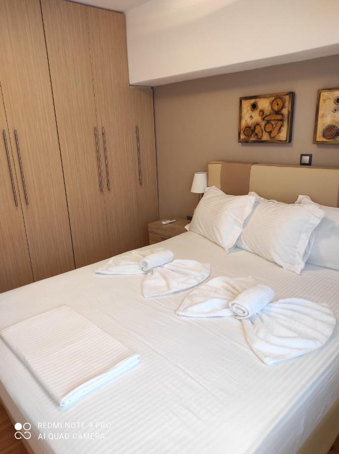 Astradeni luxury apartments Vootis - B&B
