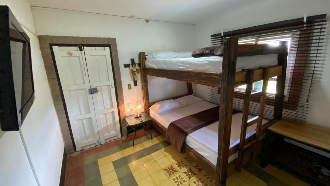 Camera Familiare con Bagno Privato