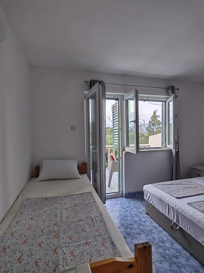 Habitación Triple con balcón