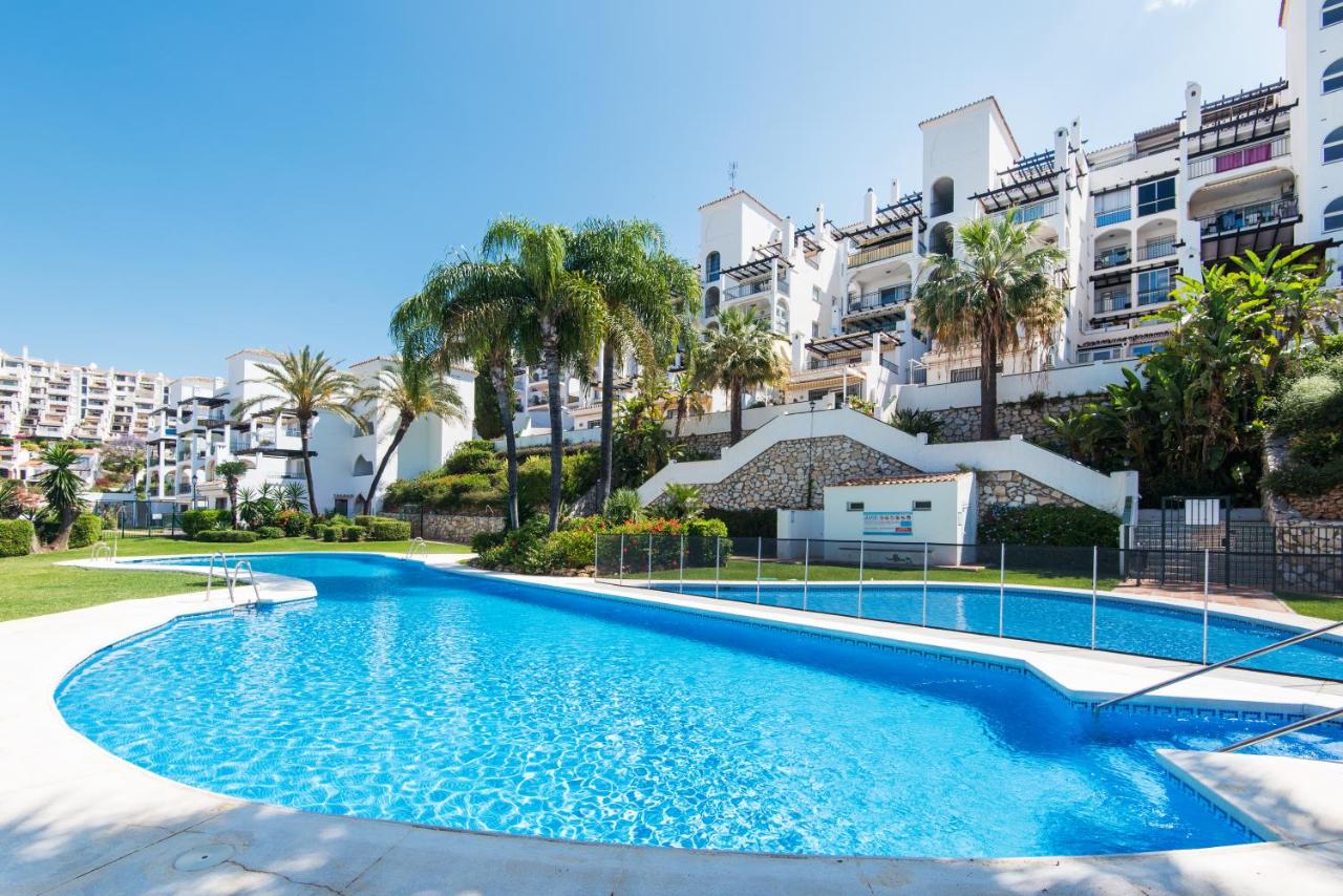 RentAndHomes Calahonda Sea View and Golf - B&B Mijas