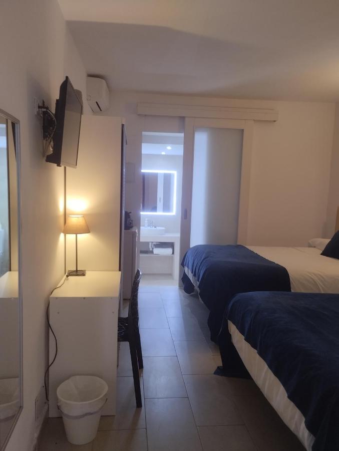 Habitación Doble Estándar con 2 camas grandes