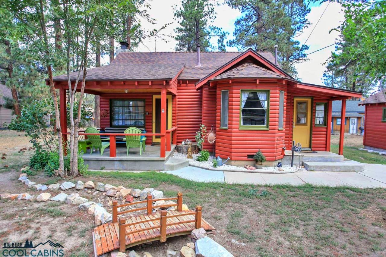 A Sweet Pine Cabin - Adorable retro home in a peaceful residential neighborhood - B&B Big Bear