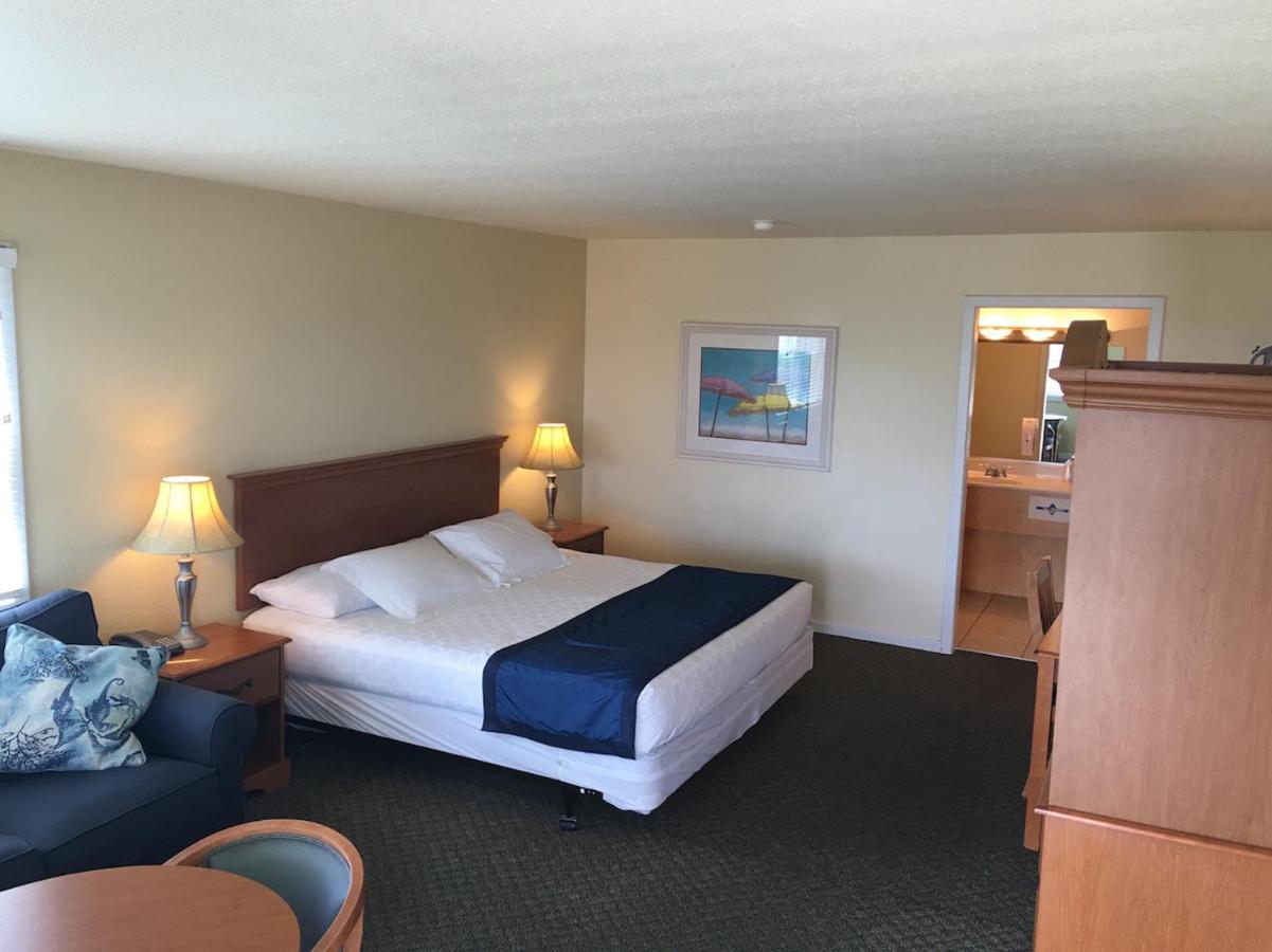 Standard King Room
