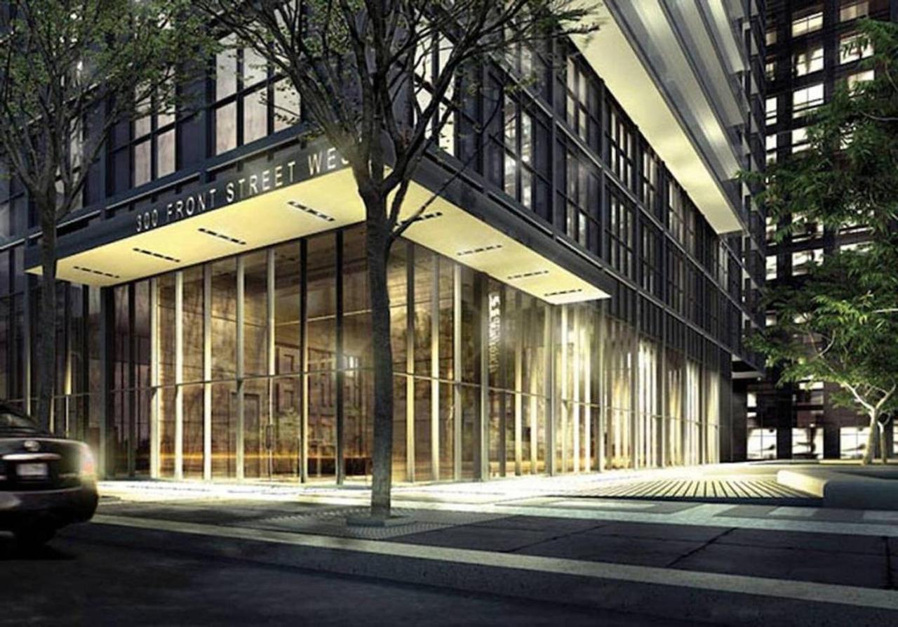 Luxury 1BR Condo - King Bed - Stunning City Views - Ferienwohnung Toronto