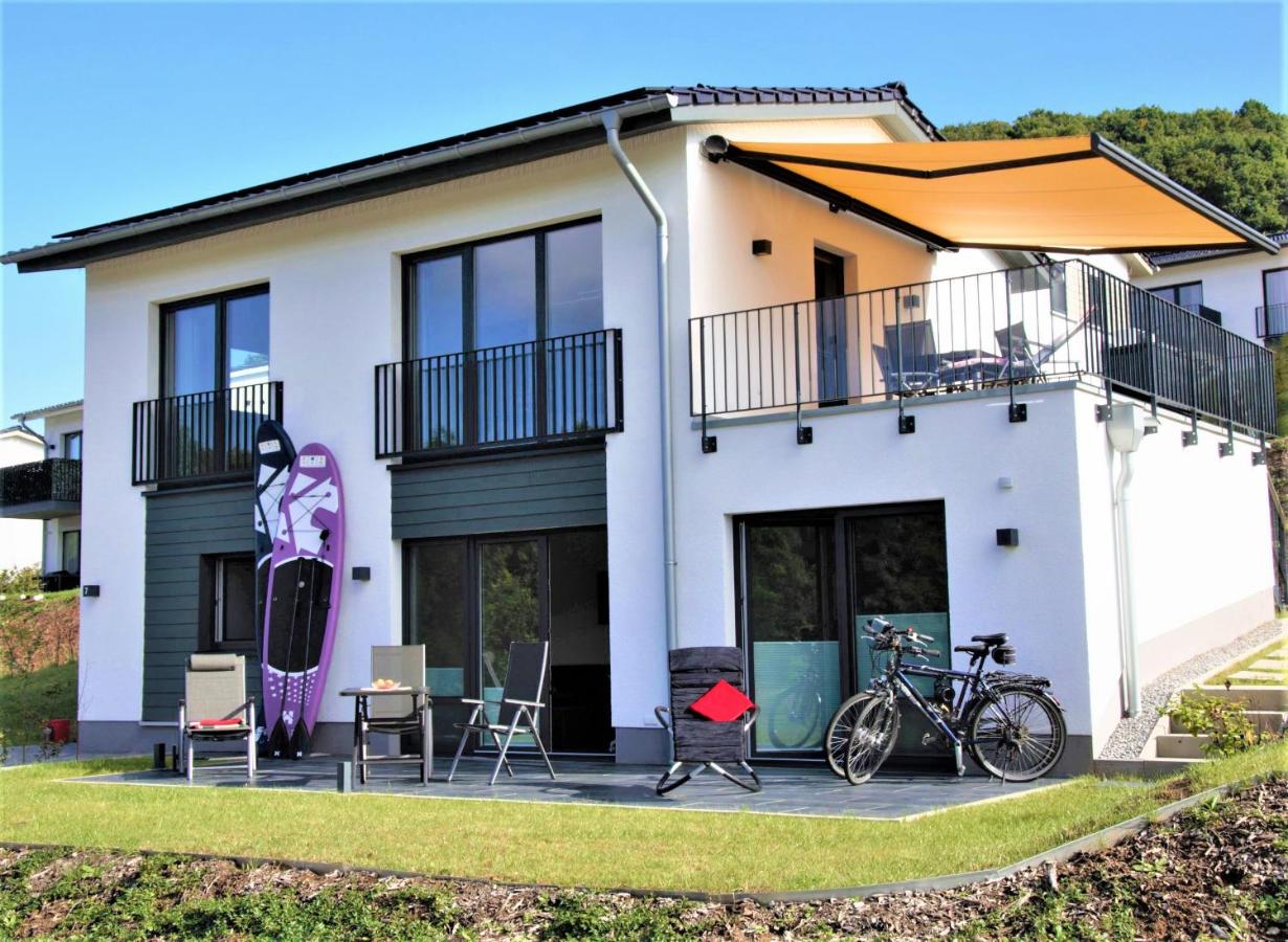 Ferienhaus direkt am Diemelsee-Heringhausen-Willingen-Toplage-Sauna-3 Schlafzimmer-2 Terrassen-109 qm-incl Wäsche - B&B