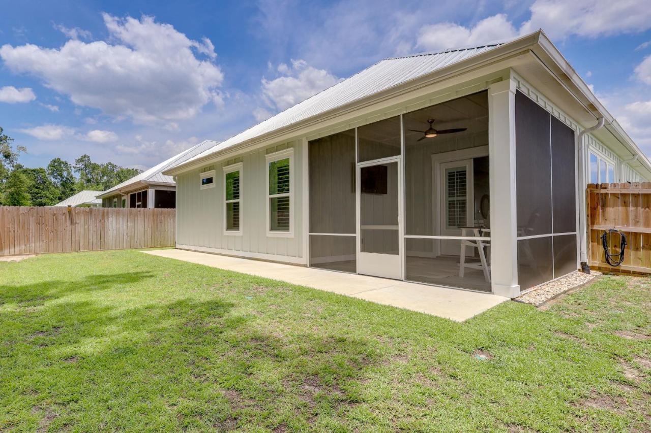 Bright Foley Home with Patio - 7 Mi to Wharf and Beach - B&B Foley