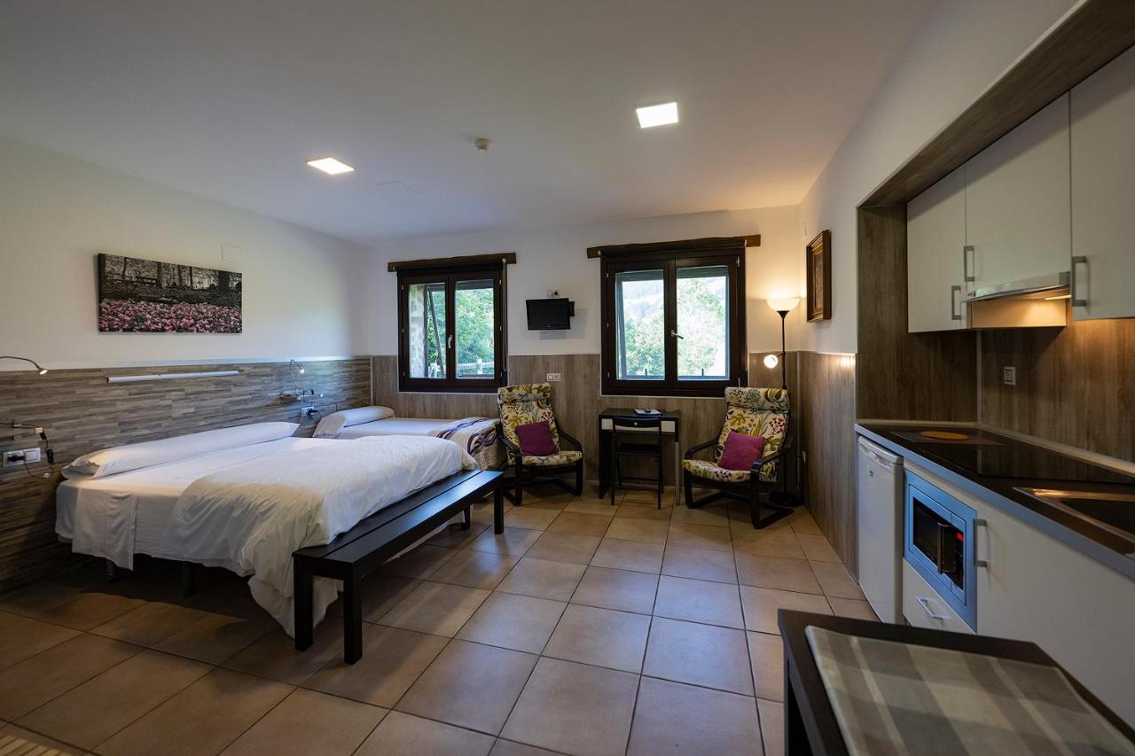 Studio (4 Adults)