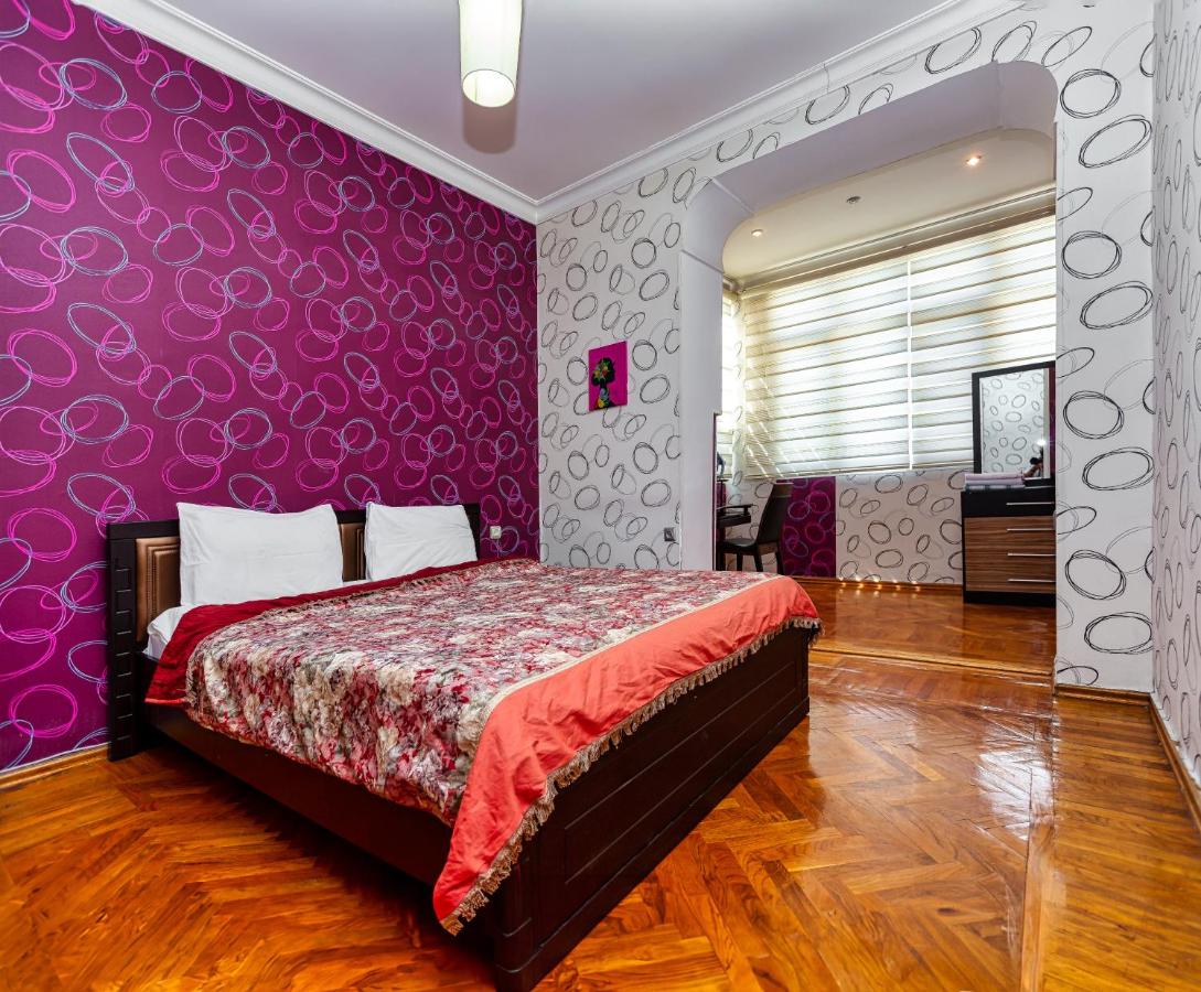 B&B Bakoe - Apartments Formula 1 on Niyazi with Balconies - Bed and Breakfast Bakoe