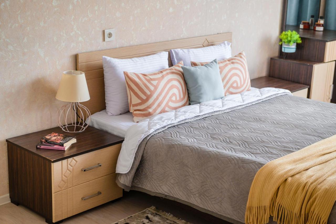 Уютная квартира в ЖК Шахар возле ТРЦ Asia Park - Ferienwohnung Almaty