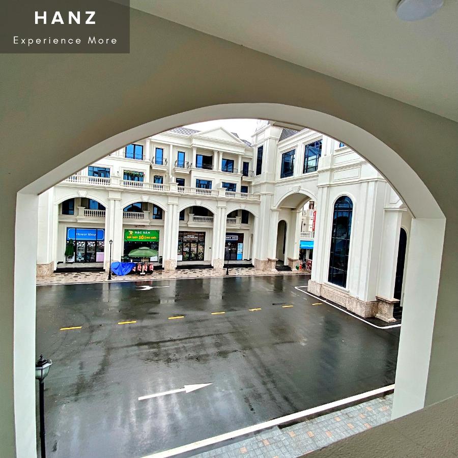 HANZ TM01 Monstera Lago Grand World - B&B