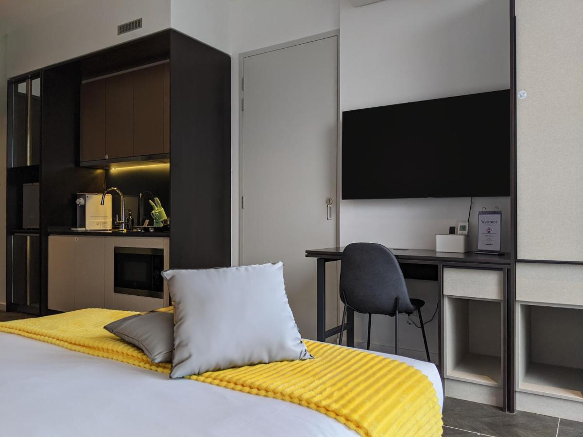 Scarletz Suite With Bathtub