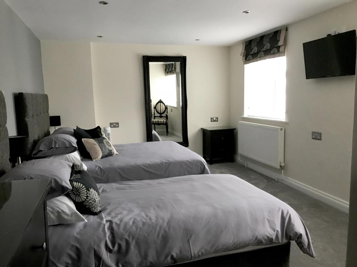 Zweibettzimmer mit eigenem Bad