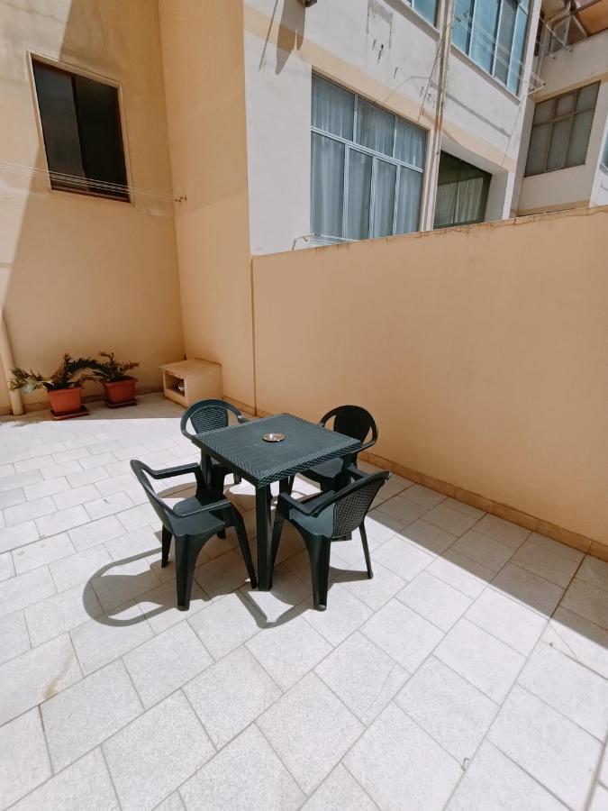 Domo Holiday Home - in centro - Bed and Breakfast