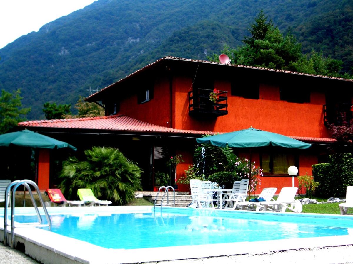 B&B Vesta - Villa (home B) — Pool — Lake Idro - Bed and Breakfast Vesta