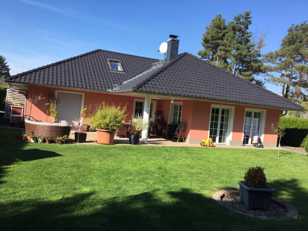 B&B Senftenberg - Seeliebe mit Sauna und nur 50 mtr. bis zum Strand - Bed and Breakfast Senftenberg