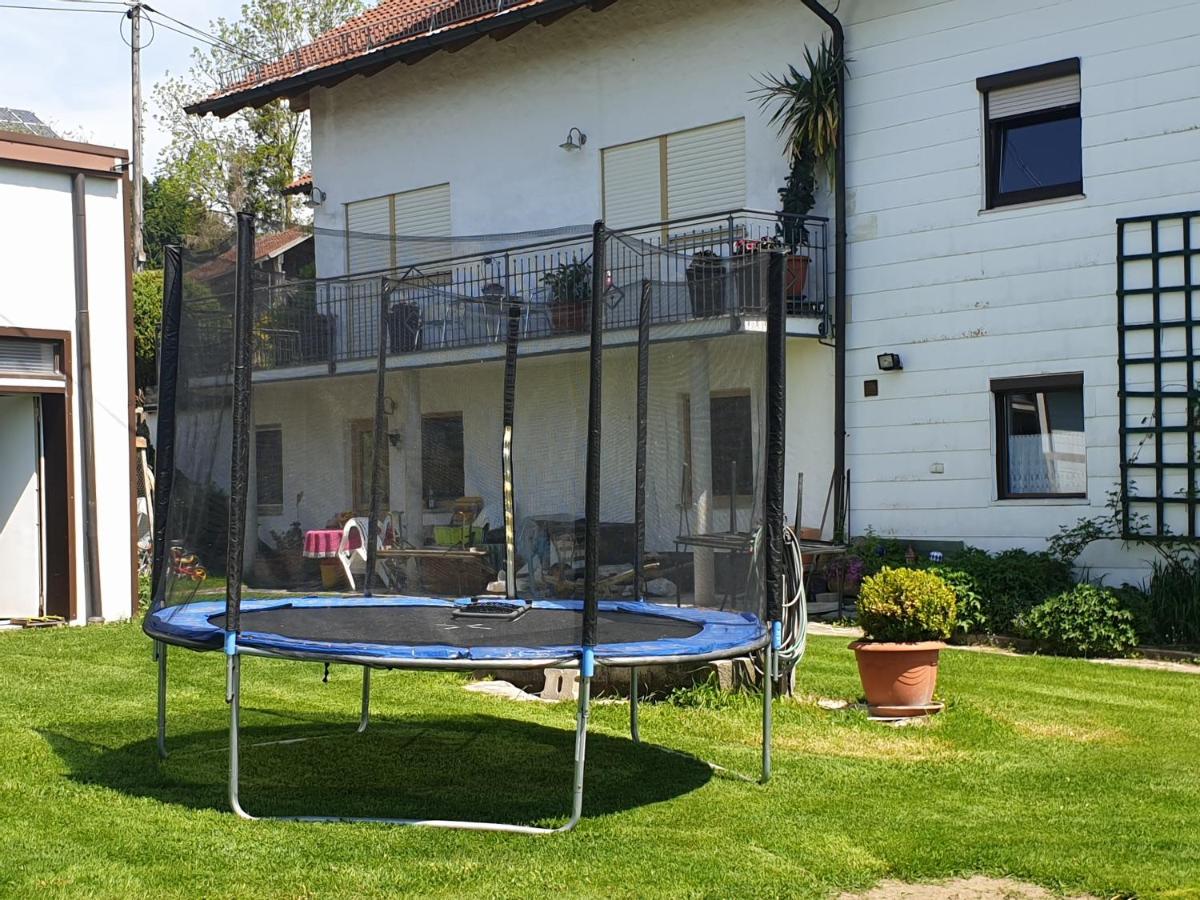 B&B Wegscheid - Veronikas Wohnung mit Garten - Bed and Breakfast Wegscheid