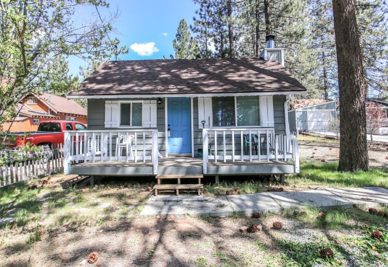 Knotty Knight- Walking distance to the lake as well as the Village! - B&B