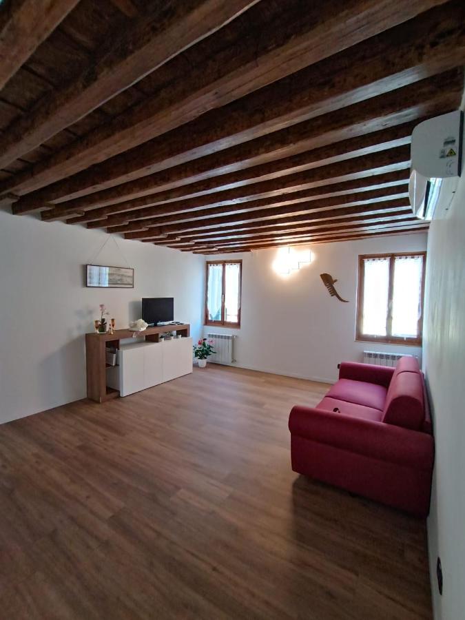 Ca' Luciano Biennale - B&B