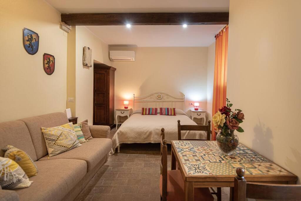 B&B Assisi - MONOLOCALE VICINO ALLA ROCCA MAGGIORE - Bed and Breakfast Assisi