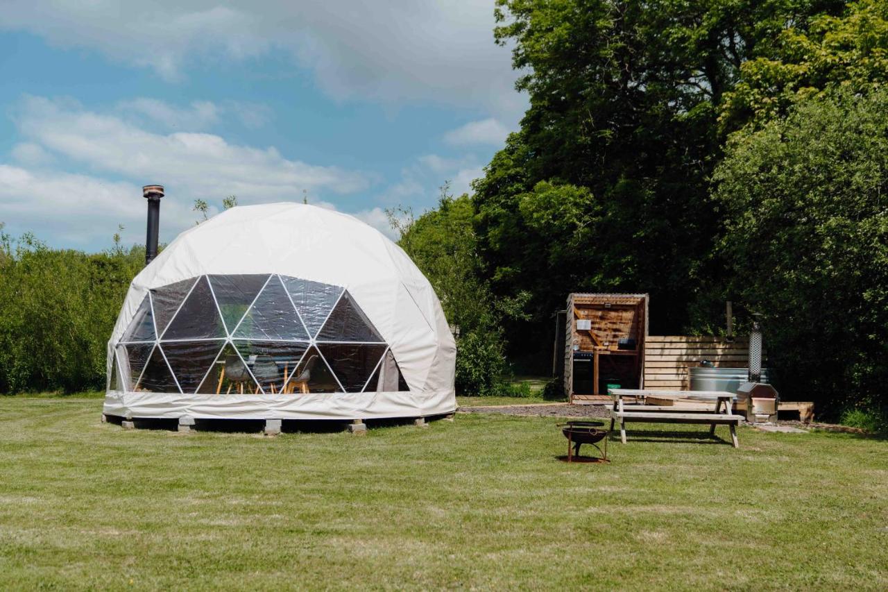 XL Dome with Hot Tub