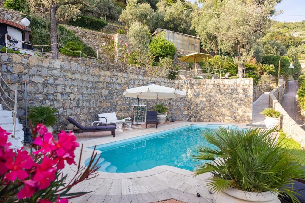 B&B Pieve Ligure - Sea South front property1/2acre.Gardens pool hydro - Bed and Breakfast Pieve Ligure