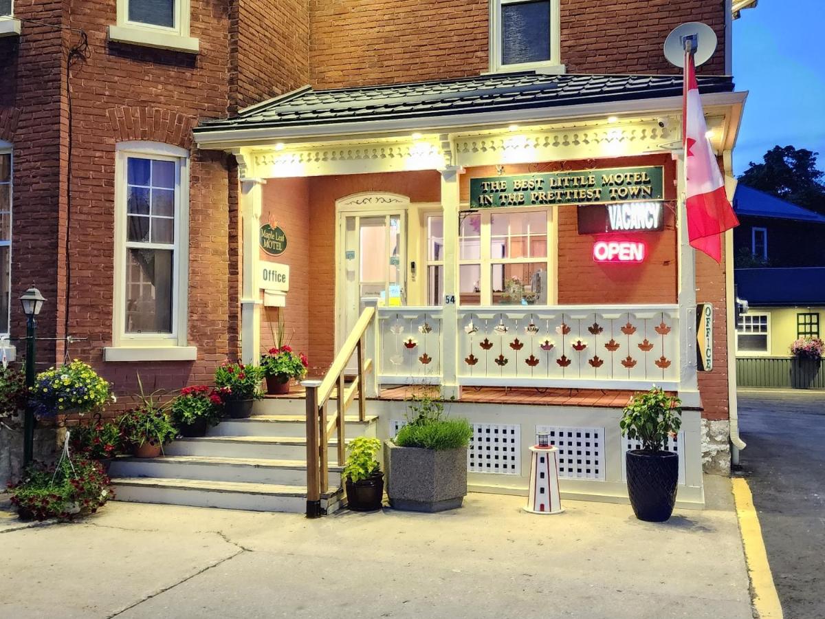 B&B Goderich - Maple Leaf Motel - Bed and Breakfast Goderich