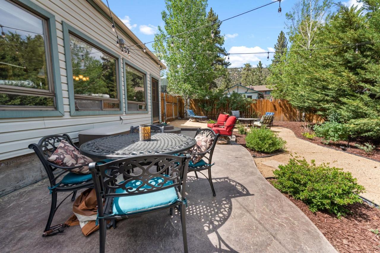 Mount Bearadise - Located in a beautiful quiet area of Big Bear City! Pool Table and Arcade Games! - Chambres d'hôtes Big Bear City