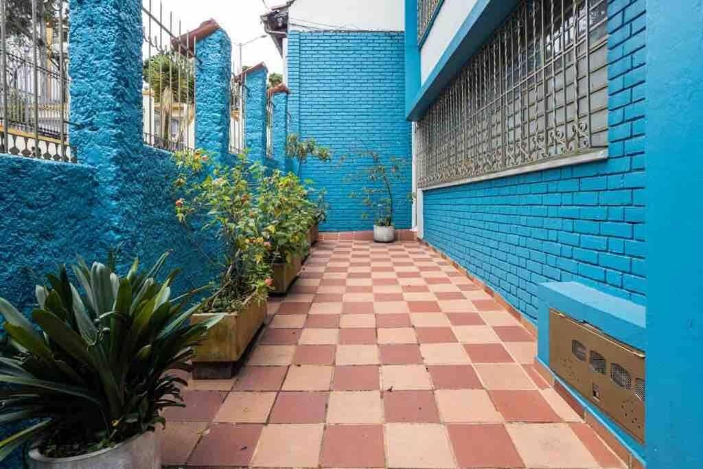 Gran apartamento en la Candelaria centro - Bed and Breakfast Bogota