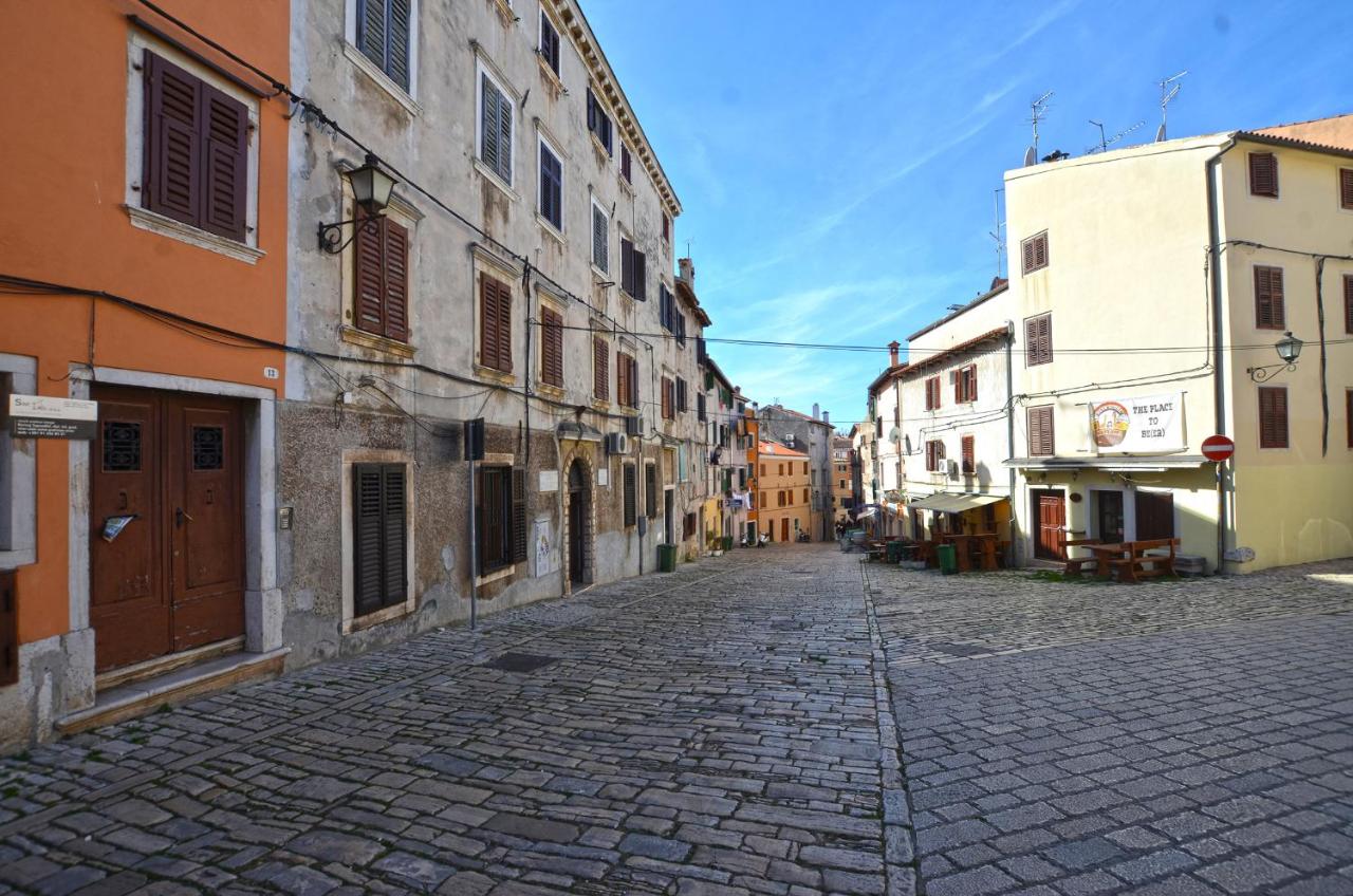 Old Town Yulia Apartments - B&B Rovinj