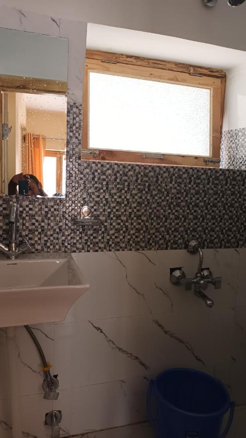 Camera Singola con Bagno Privato