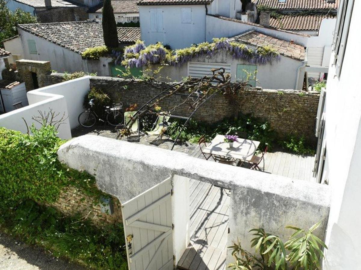 Charmante maison avec cour ensoleillée, espace pour vélos, Wi-Fi et cuisine équipée aux Portes-en-Ré - FR-1-434-17 - B&B Les Bordes