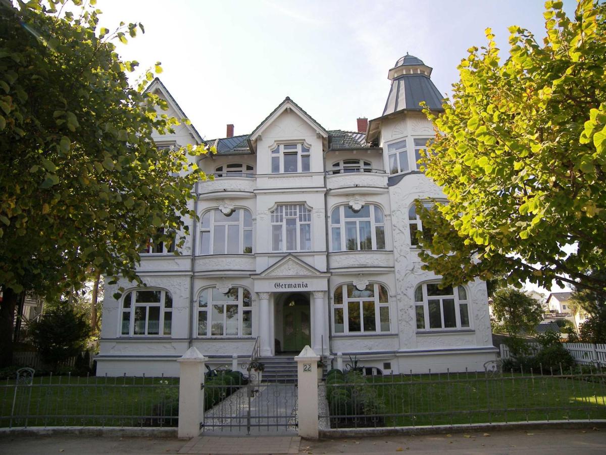 Villa Germania, Ferienwohnung 12 R 12 L - B&B Ahlbeck
