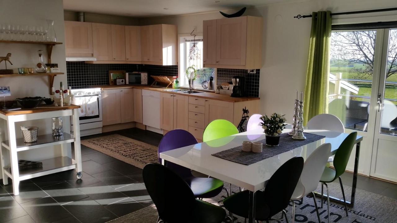 Stall Hällarp - B&B Falkenberg