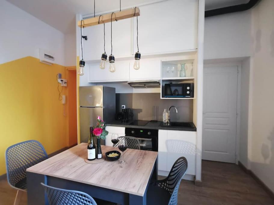Le Favrel - Appartement avec mezzanine rénové - Gare de Vannes - Chambres d'hôtes Vannes