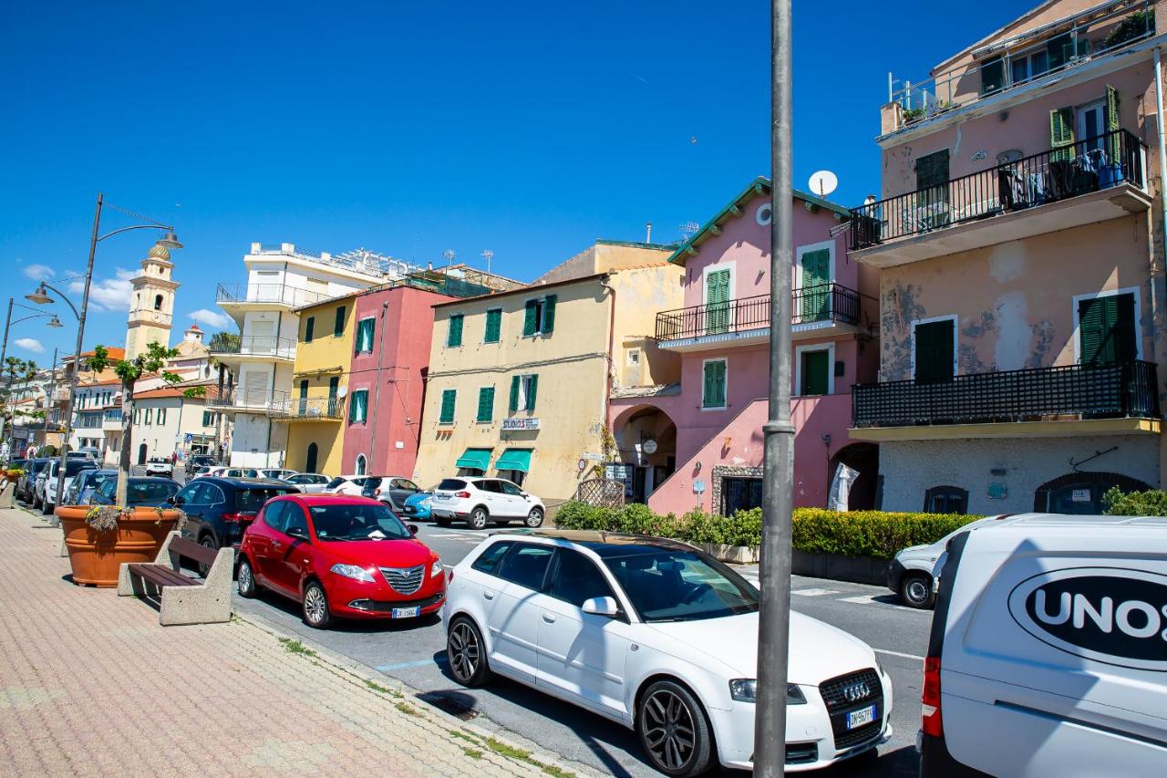 La casa di Tina a 20 metri dal mare - B&B Santo Stefano al Mare