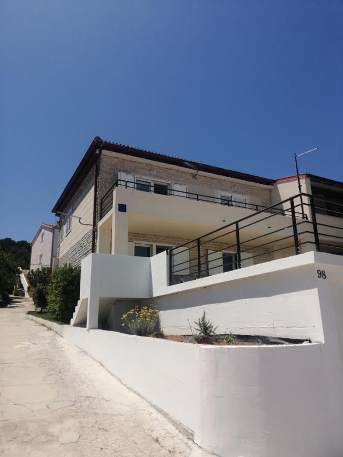 Delfino - apartman uz more - Ferienwohnung Betina