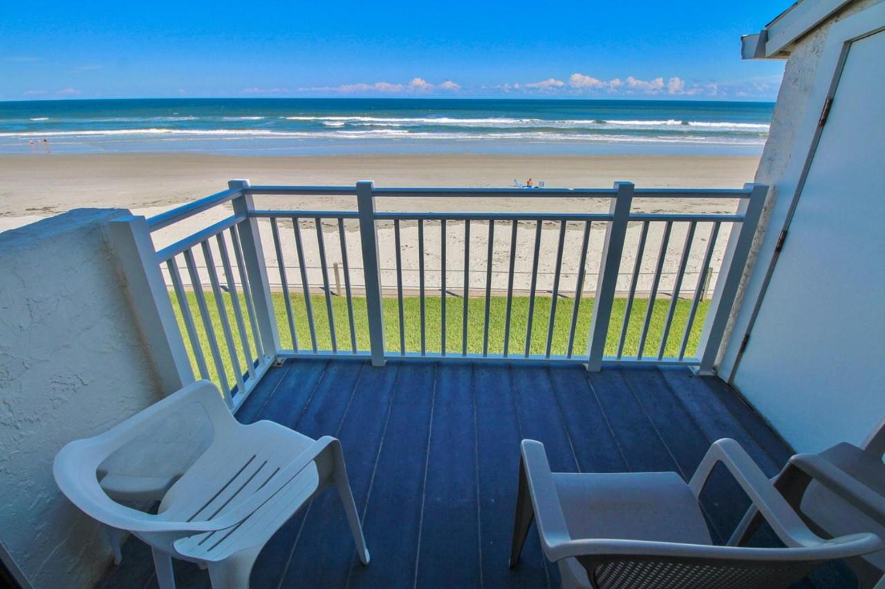 B&B New Smyrna Beach - Colony Beach Club 225 - Bed and Breakfast New Smyrna Beach