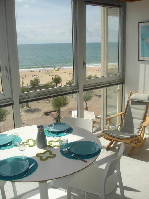 Hossegor Appartement T2 cabine - Superbe Vue Océan - Chambres d’hôtes