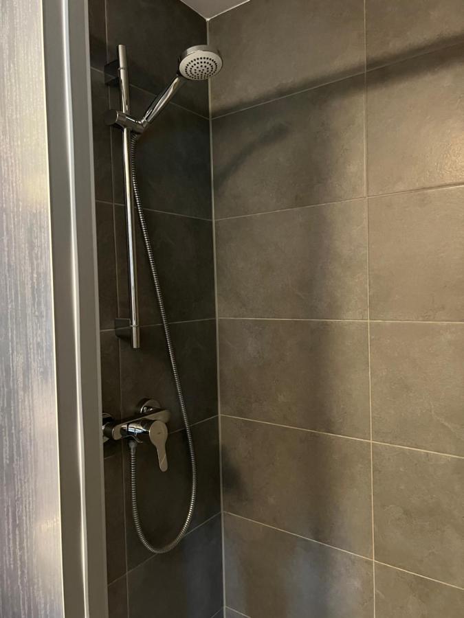 Tweepersoonskamer met 2 Aparte Bedden