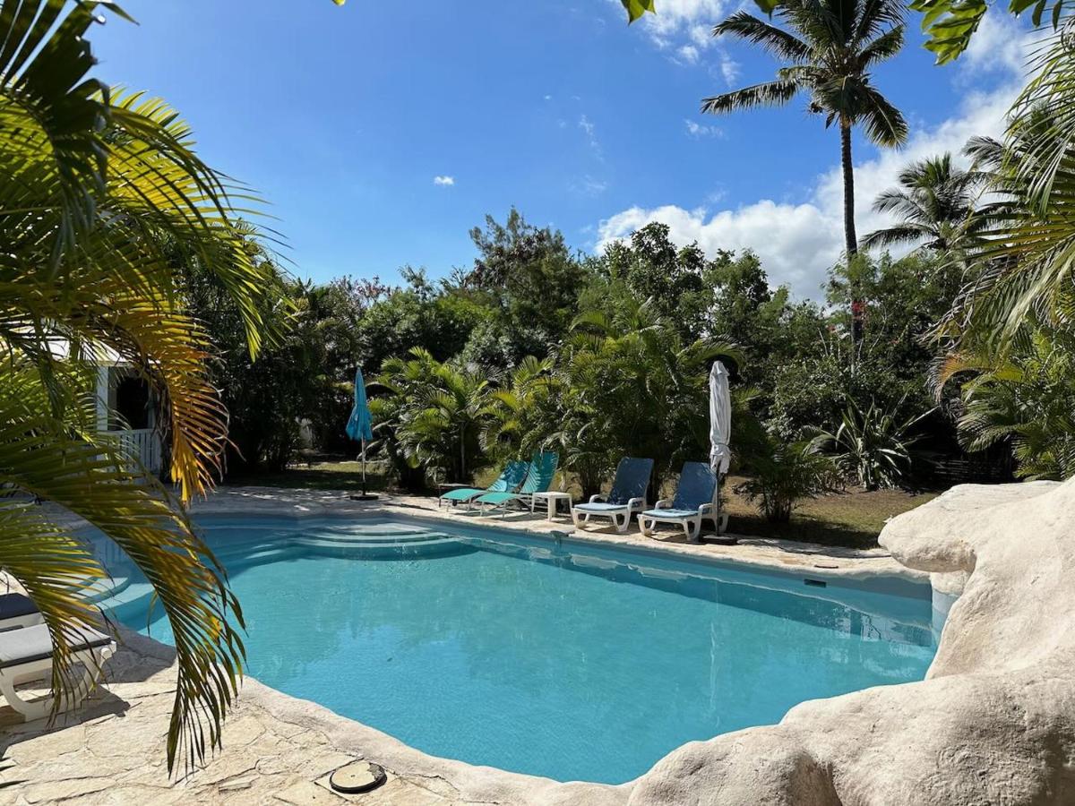 Villa Bougainvillea piscine et proche lagon - Chambres d’hôtes La Saline les Bains