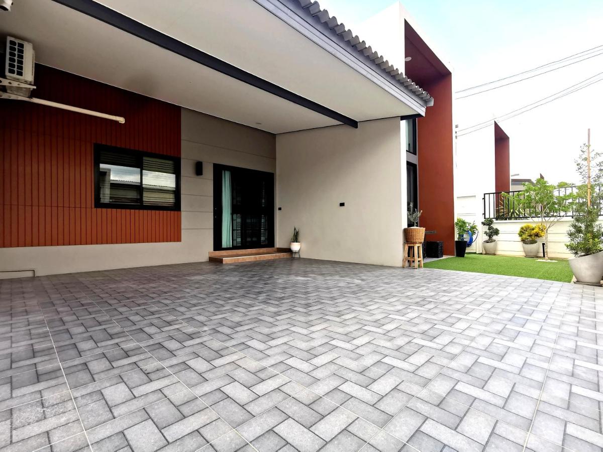 How Hide Space - B&B Kanchanaburi