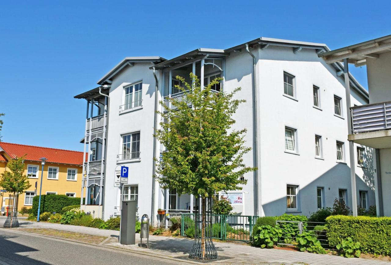 Appartementhaus mit Balkon im Ostseebad Göhren WH - B&B