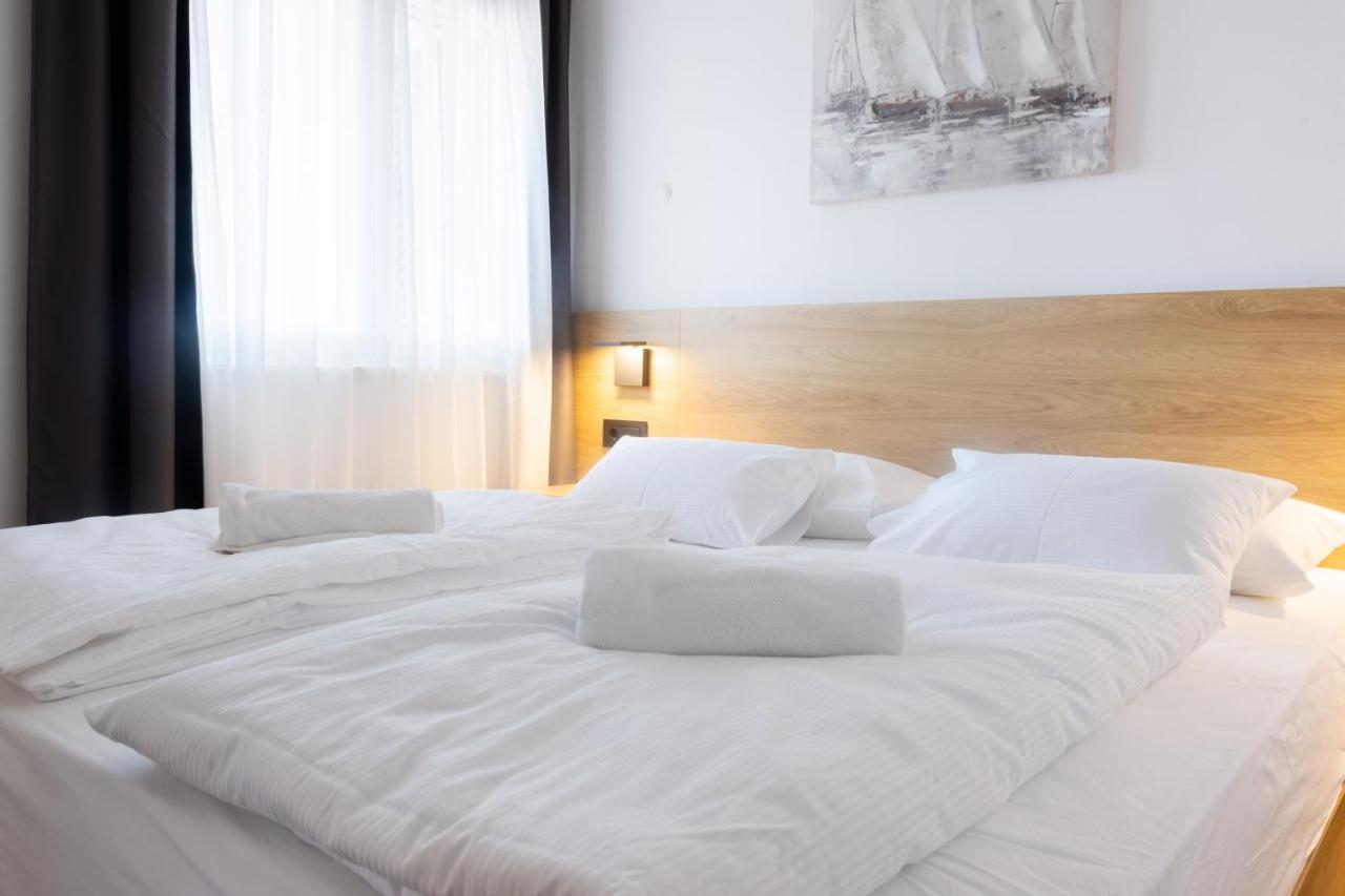 Appartamento Superior con 1 Camera da Letto, Balcone e Vista Mare - 2° Piano