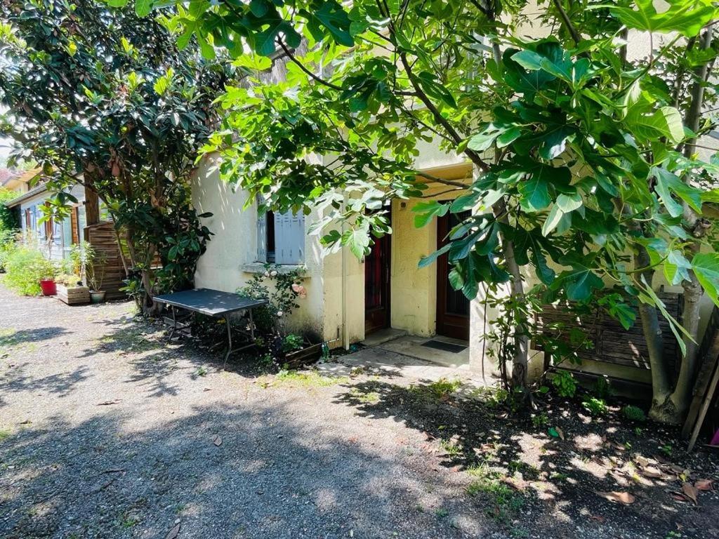 Charmant studio 2 pièces - B&B